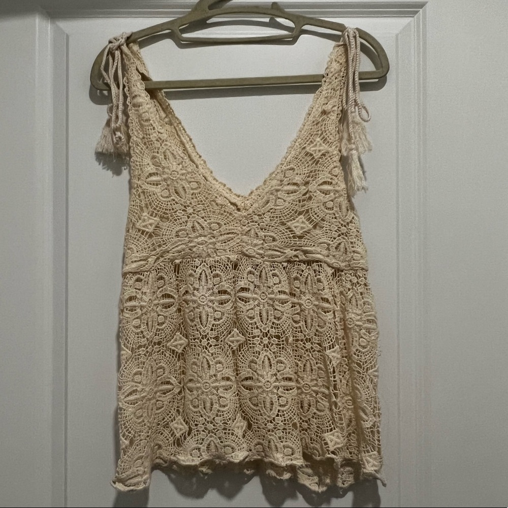Zara Beautiful Crochet Boho Top Size SMALL